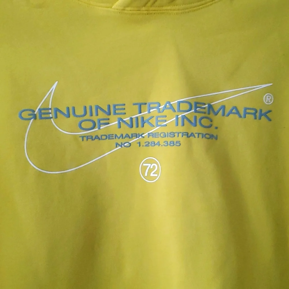Nike SB Fleece Pullover Skate‎ Heavyweight Hoodie in Yellow Strike Size Large